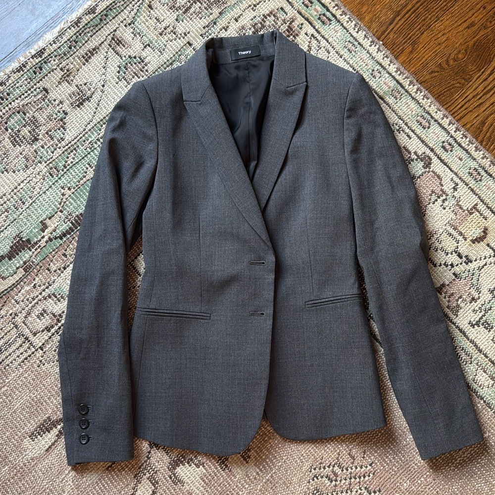 Theory Gray Women’s Suiting Blazer 99% Virgin Wool Size 2
